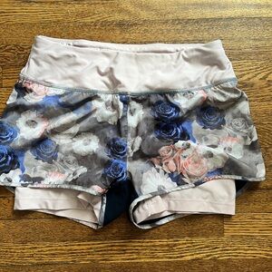 MPG Women’s Floral Pink And Purple Running Shorts With Lining Sz  XS Zip Pocket